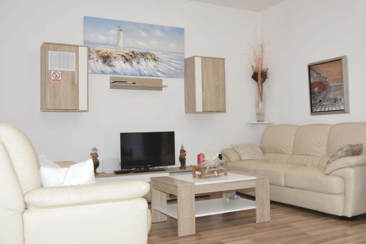 Apartment Lana Senj  Luaran gambar